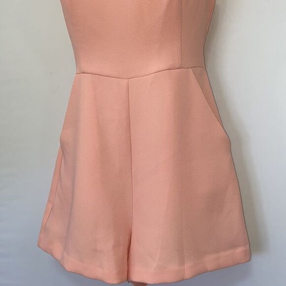 Bcbgeneration Bcbg Generation Romper Peach Halter Romper NWT XS Tall - Picture 3 of 7